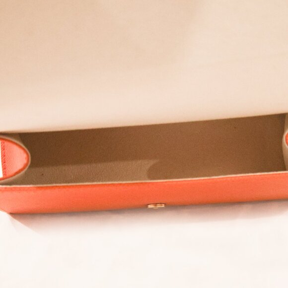 Tory Burch Glasses Case - Picture 3 of 3